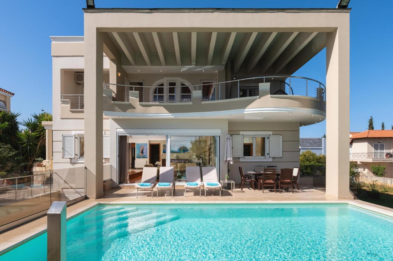 Villa Cedar Tree *