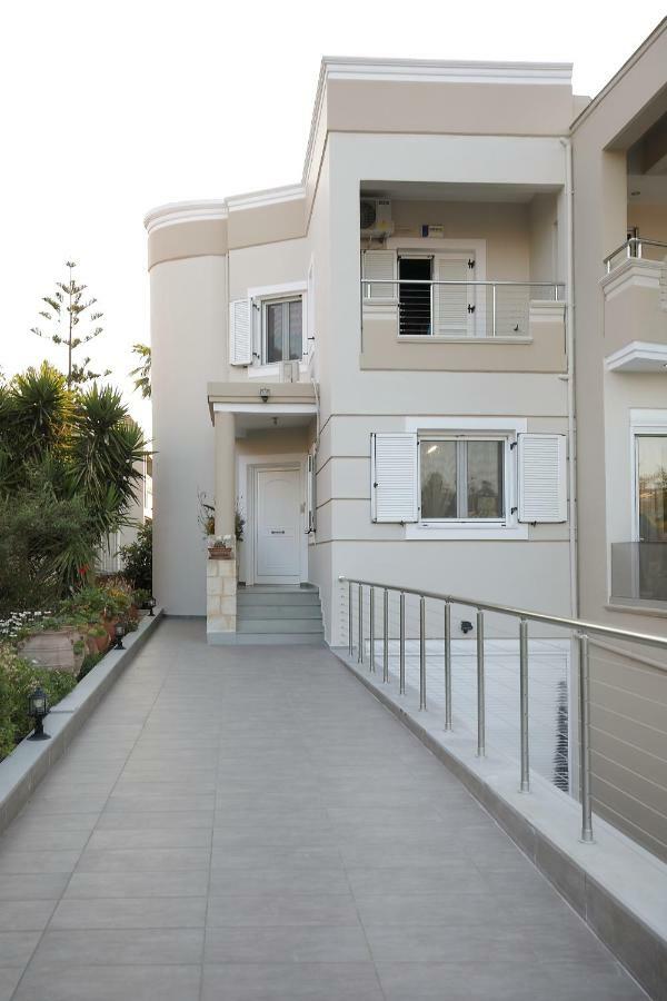 Cedar Tree Villa Kounoupidhianá